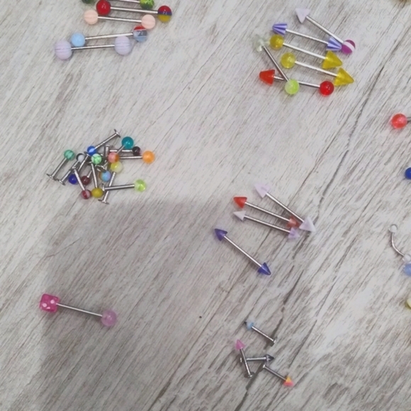 100 pieces of body jewelry - Picture 5 of 6